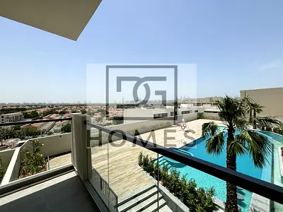 No Comms | Pool Views | Large Studio