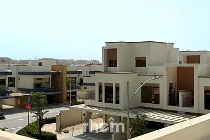Private Garden | Luxurious | Full Corner Unit