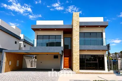 Viewing Available | Waterfront Living | 6 BR Villa