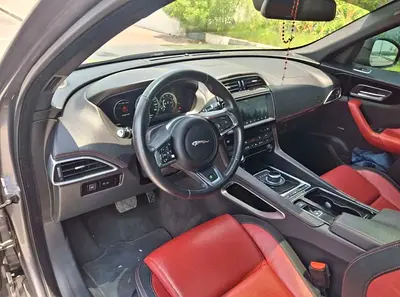 2017 Jaguar F-PACE 照片 10