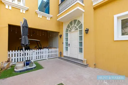 Converted TA type Townhouse to 5 Bedrooms For Sale - Al Hamra Village