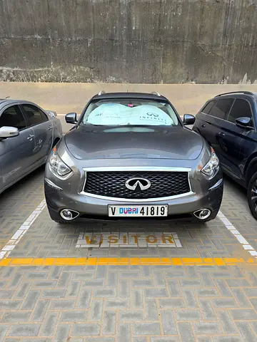 2018 Infiniti QX70 照片 2
