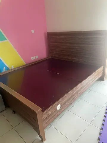 King size bed with mattress