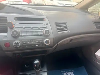 صورة 6 لـ 2009 Honda CIVIC