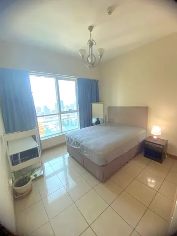 Standard room in Dubai Marina Sulafa tower