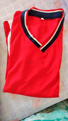 Apple school uniform