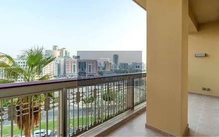 Spacious 3 BHK Apartment | Near Metro| Flexible payment | Limited Offer for 12 CHQs.