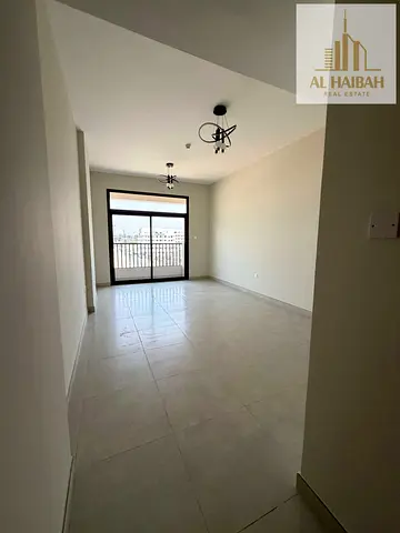 للإيجار شقة غرفة وصاله بمنطقة الفلاح بنايه جديدة اول ساكن شهر مجاني