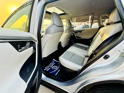2023 Toyota RAV 4 — миниатюра 14