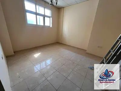 غرفه صاله تشطيب ممتاز البوطينه مساحه كبيره مطبخ واسع ومرتب حمام كبير تشطيب لوكس تكييف غاز مركزي موقع ممتاز كل الخدمات من حولك