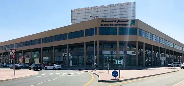 NEXT SZR || FITTED || PRIME LOCATION