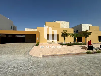 4 غرف نوم + غرفة خادمة | جاهزة للسكن | بدور
