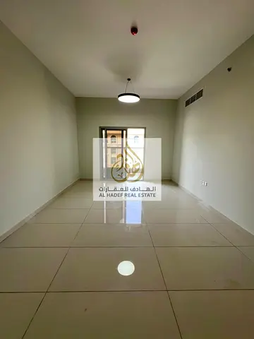 🏡✨ للإيجار السنوي في عجمان – الجرف 2 ✨🏡 🔥 شقة غرفتين وصالة منعزلة + شهر مجانًا! 🆓 فرصة مميزة للعائلات 🔥 متوفر الآن شقة غرفتين وصالة منعزلة للإي