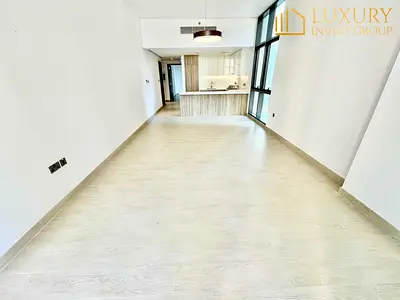 Exclusive | Mid Floor | Corner Unit