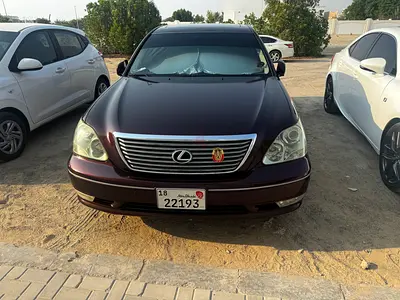 Lexus LS 430 1/2 Ultra 2005 - American Specs