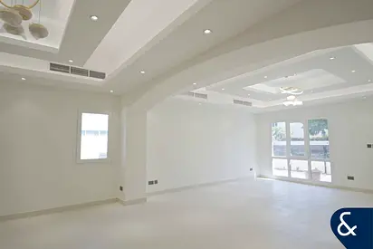Recently Renovated | Large Plot | 4 Bed