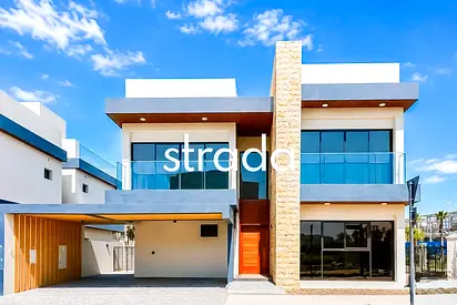 Stand Alone | Lagoon Backing | 6 Bed