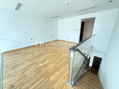 Unfurnished Duplex I Huge Terrace