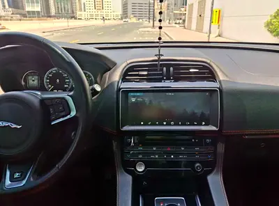 صورة مصغرة 15 لـ 2017 Jaguar F-PACE