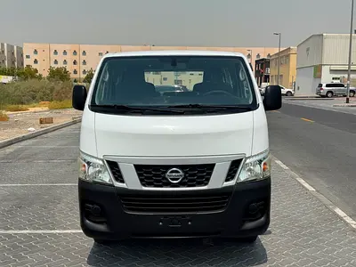 2015 Nissan URVAN — фото 3