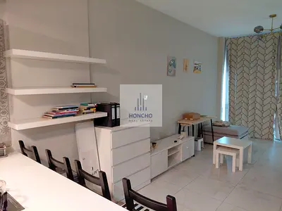 شقة مفروشة بغرفة نوم واحدة | MAG 535 دبي الجنوبية | شرفة وإطلالة على المسبح