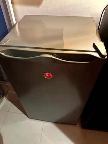Hoover 120 Liters Free standing Single Door Refrigerator , Best Compact / Small size Fridge for Min