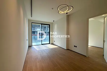 Spacious Apartment | Balcony | Bright Layout