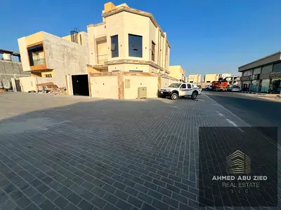 Commercial villa for annual rent in Al Zahia, 5 master bedrooms, spacious majlis and lounge, prime location suitable for commercial activities, rent A