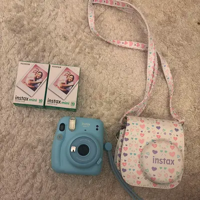 My Fujifilm Instax Mini 11 Camera Bundle - Sky Blue with Case