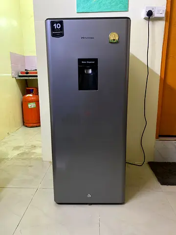 Hisense 233L Gross Capacity Single Door Compact Refrigerator with 10Year Compressor Warranty