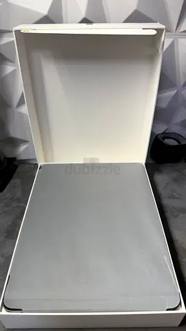 Unused Ipad pro in original box — like new condition