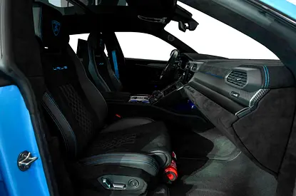 صورة 8 لـ 2023 Lamborghini URUS