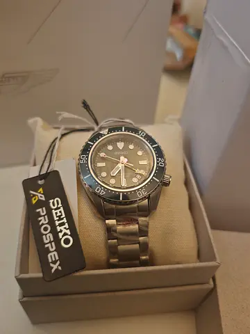 Seiko Prospex GMT SBEJ009 1968 divers modern Reinterpretation Men's Watch - Green dial
