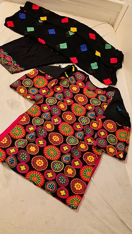 Traditional embroidered 3pcs dress   - Size S/ M