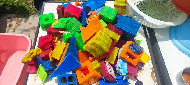 Magnetic blocks