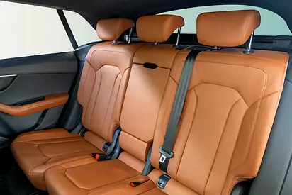 صورة 7 لـ 2023 AUDI Q8