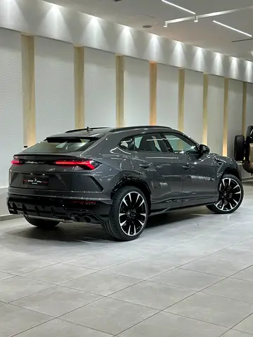صورة 6 لـ 2022 Lamborghini URUS