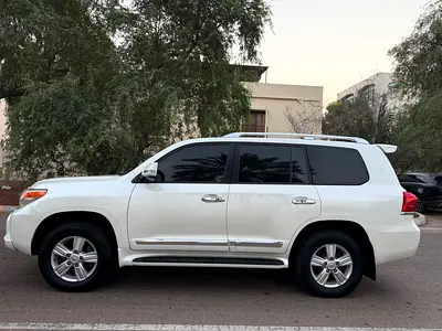 2015 Toyota LAND CRUISER — фото 9