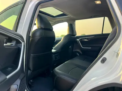 صورة 16 لـ 2025 Toyota RAV 4