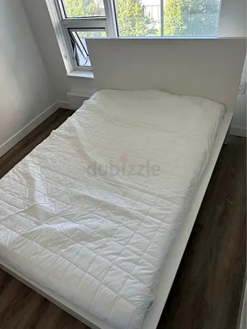 Ikea Queen size bed frame with mattress160x200cm
