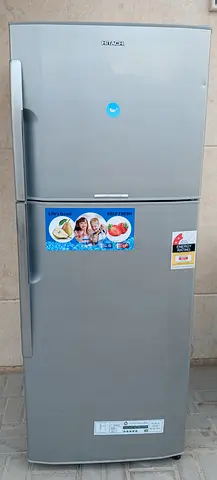 365L HITACHI refrigerator with perfect cooling