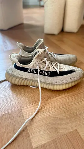 Yeezy Boost 350 V2 'Zebra' - Used, Size US 11.5, excellent condition
