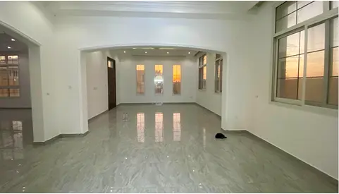 5 Bed rooms villa for rent in Al Khawaneej 1