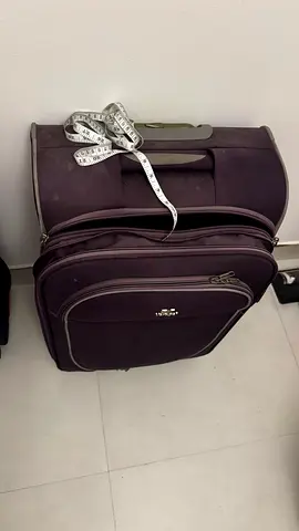 Used  soft-shell roller luggage suitcase - medium size 60*40*20 cm.