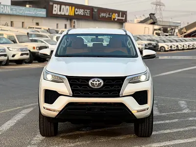 صورة 3 لـ 2023 Toyota FORTUNER