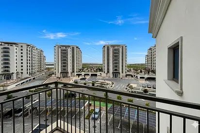 Furnished Unit | Premium Location | Big Layout