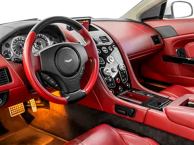 صورة 7 لـ 2016 Aston Martin VANTAGE