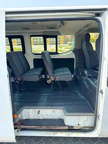 2015 Nissan URVAN — фото 13