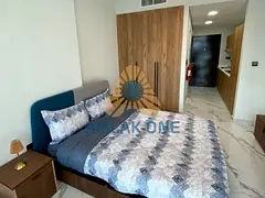 Canal View | Fully Furnished | Vacant !!
