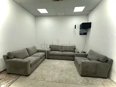 Axis model crate&barrel six seater sofa set